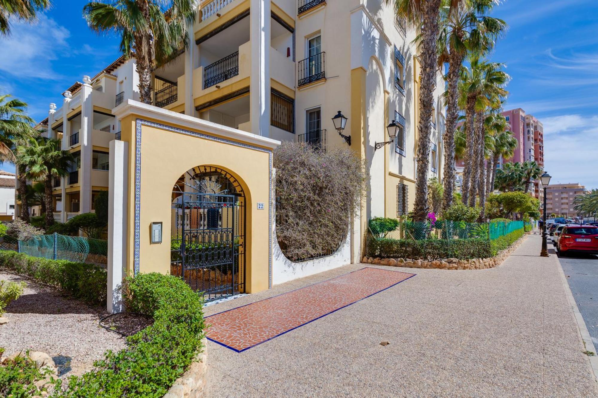 Premium Apartment Beach Aldea Del Mar Торрев'єха Екстер'єр фото